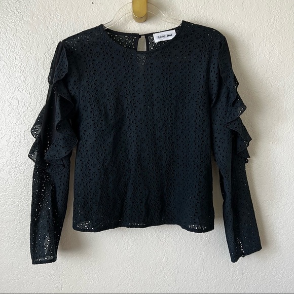 Line and dot lace ruffle long sleeve top size small - Picture 2 of 15